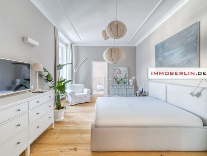 IMMOBERLIN.DE - Kernsanierte & exzellent ausgestattete Altbauwohnung mit Lift – Foto 1