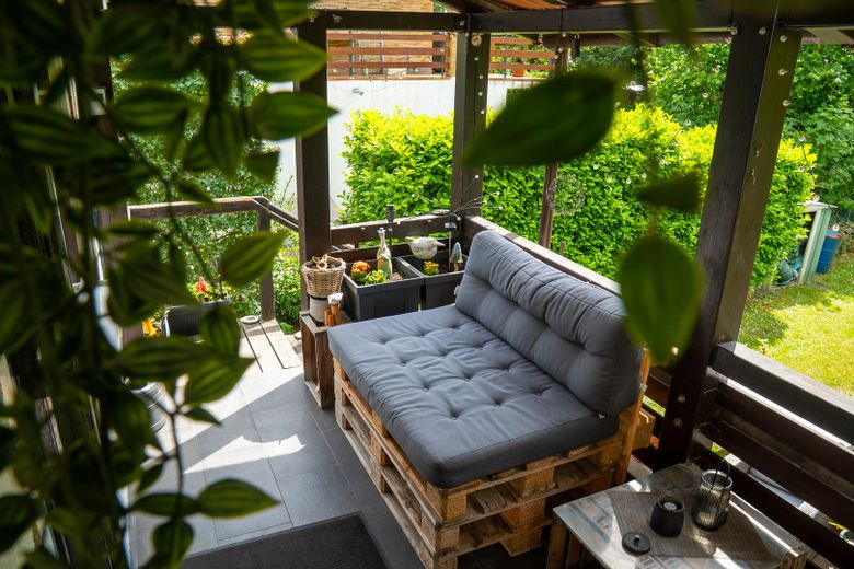 Provisionsfrei - Bezugsfertiges Einfamilienhaus mit großem Garten und Erweiterungspotenzial – Balkon mit Zugang zu Terrasse