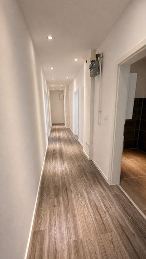*FT-City* große 5ZKB Dachgeschosswohnung in Frankenthal-City – Flur