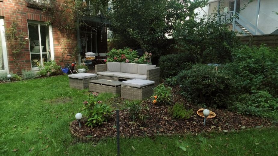 Wohnerlebnis am Jenischpark: traumhafte Erdgeschoßwohnung mit eigenem Garten von Privat – Eigener Garten