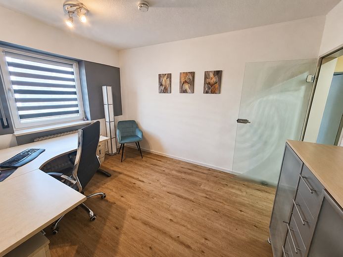 Großzügige 4-Zimmer-Wohnung in Rosenheim mit 2 Bädern & 2 Balkonen – Schlafzimmer 3