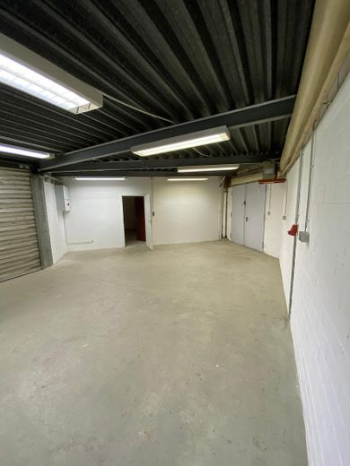 Lager-/Produktionsfläche mit Büro in Wuppertal-Vohwinkel – Halle - Abstellraum