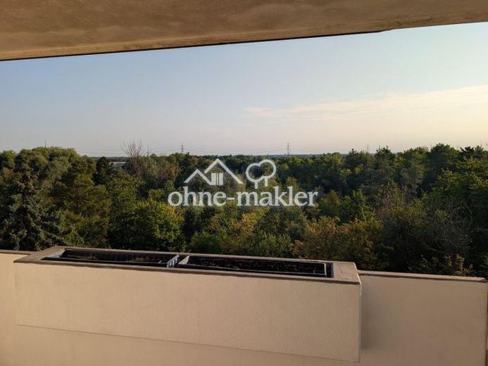 Renovierter Wohntraum mit Seeblick: 87 m² 3-Zimmer-Wohnung inkl. Einbauküche & Balkon – Foto 1