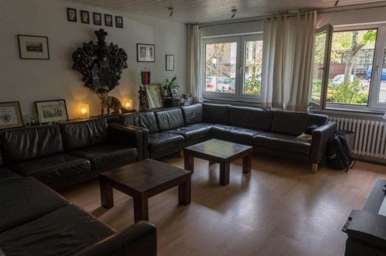 Beste Lage, bester Preis! Studenten-WG-Zimmer im Univiertel – Dein Wohnzimmer