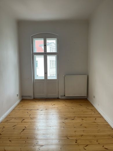 Sanierter Altbau, bezugsfrei, provisionsfrei – vom Eigentümer – Schlafzimmer