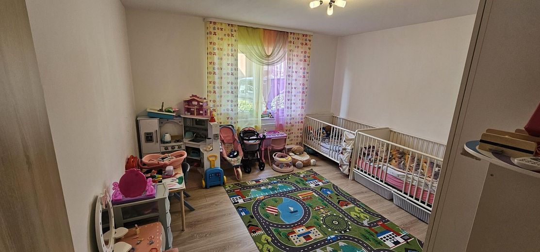 5-Zimmer-EG Wohnung mit Garten, Outdoor-Küche, Doppel Garage & Stellplatz – Wohnen wie im Haus – 3 Kinderzimmer