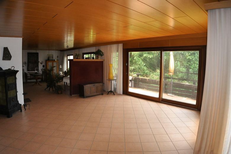 Wohnzimmer per KI geräumt