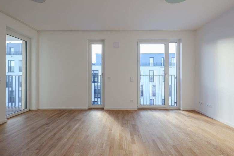 2 Zimmer Luxus Neubau - Einbauküche + Parkett - vom Eigentümer – Wohnzimmer