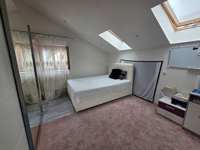 Attraktives Angebot: 4-Zimmer-Haus mit Terrasse - Neumarkt-St. Veit – Schlafzimmer 3