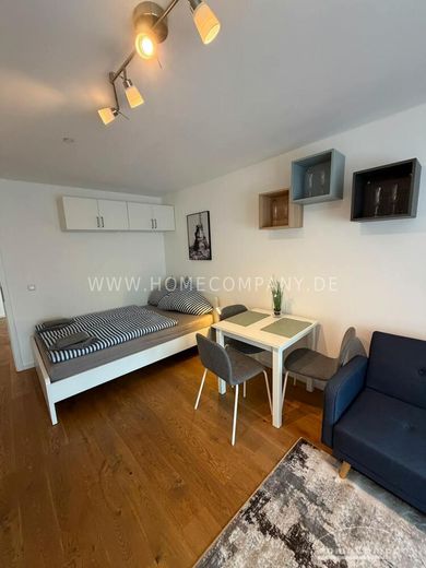 Modern furnished apartment with balcony – 1343606490ef0ad31b0e34ef2730142bb8d5c656.jpg