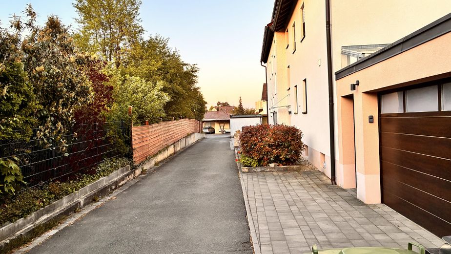 Appartamento completamente ristrutturato e arredato con 3 stanze in condivisione e giardino – Foto 18