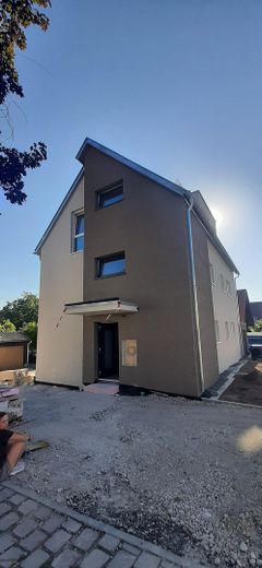 Appartamento di 4 locali al 1° piano - abitare moderno nel centro di Esslingen-Zell – Aussenansicht