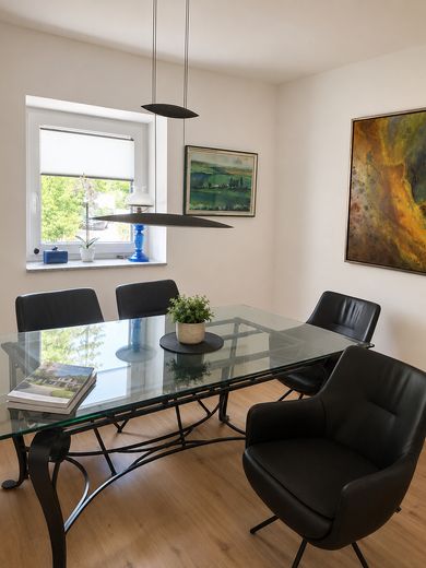 Moderne 4-Zimmerwohnung im 1. OG – weiteres Zimmer