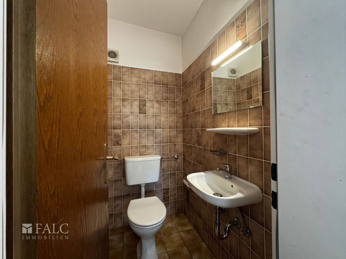 Nottuln nähe Münster - 5-Zimmer Doppelhaushälfte mit Garage, Garten und Keller – WC