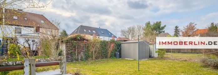 IMMOBERLIN.DE - Well-maintained townhouse with a peaceful garden in a quiet location