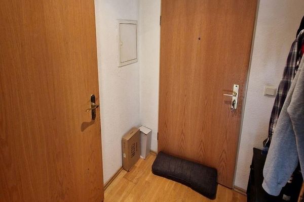 Beautiful 1-Room Apartment in the Paulusviertel Near the Water Tower