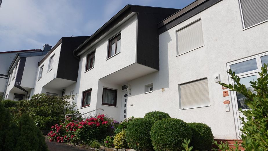 Privat: Familienfreundliches Reihenhaus mit Garten & Garage in bester Lage, Böblingen-Tannenberg – Foto 22