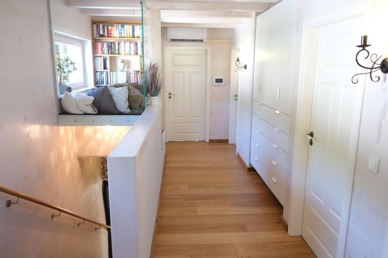 Flur mit Leseecke OG