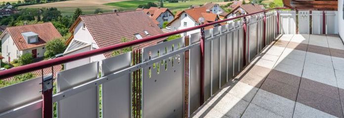 Zadomowić się w Belli w Überauchen! Nowoczesne mieszkanie na poddaszu z bajecznym widokiem, kuchnią + garażem