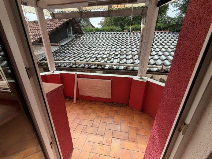 Mieszkanie wśród zieleni w Wehd – Terrasse->Blick auf Hasenhaus