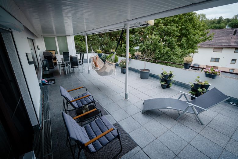 Appartement de 5 pièces de 172 m² sur un seul niveau – spacieux et adapté aux personnes âgées – Terrasse