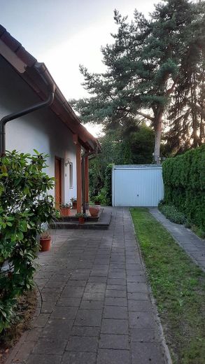 Traumhaftes Familienidyll in Glienicke/Nordbahn Einfamilienhaus – von privat – Einfahrt 