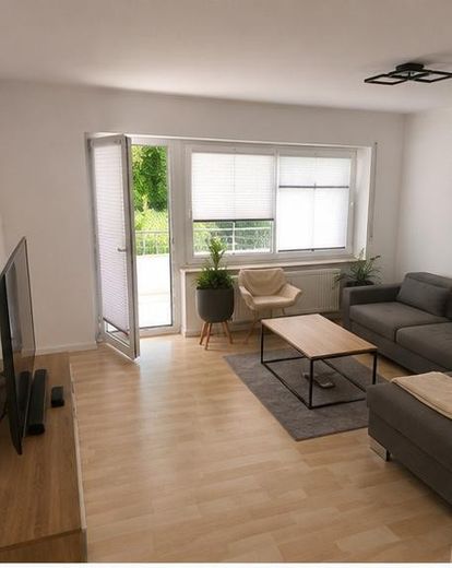 2 1/2 Zimmer Alsbach-Hähnlein Souterrain – Wohnzimmer