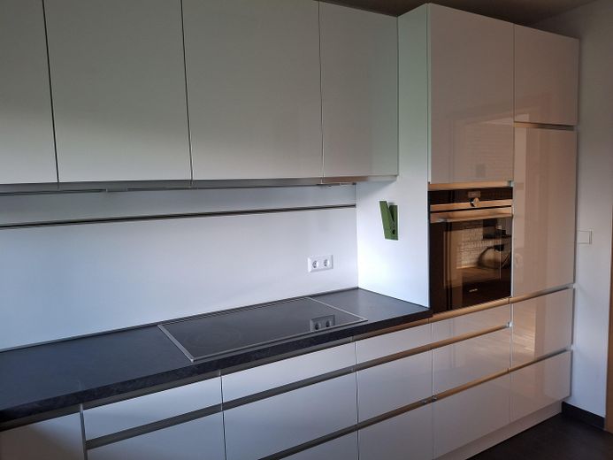 Sonnige EG-Wohnung mit EBK, Wannenbad, Kamin & Garten - von privat an privat – Küche - Einbaugeräte