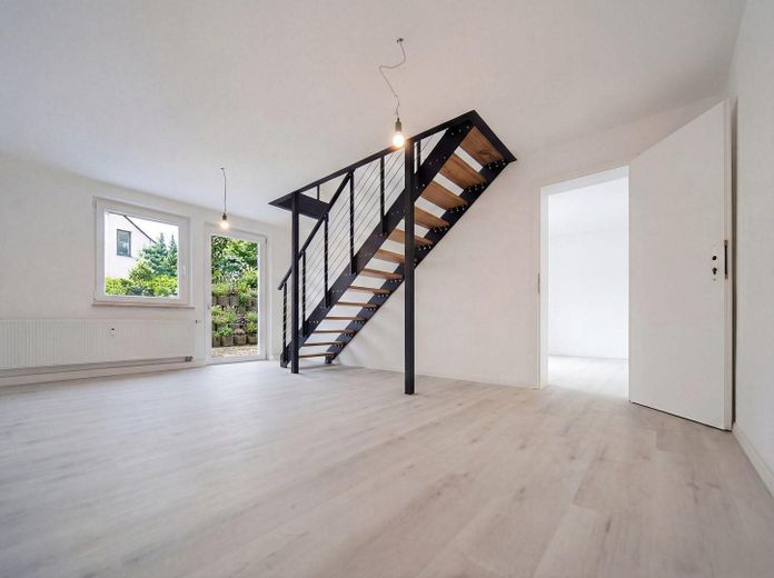 Appartamento maisonette con terrazza, giardino e balcone – senza provvigione ad Alterlangen – Foto 6
