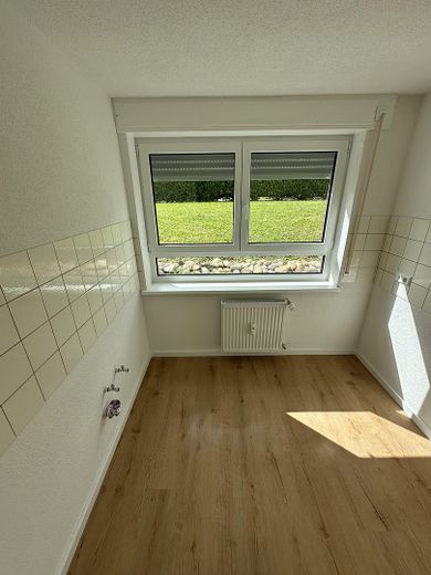2-kamerappartement (65 m²) met terras in Kehl-Marlen – Küche vor Einbauküche