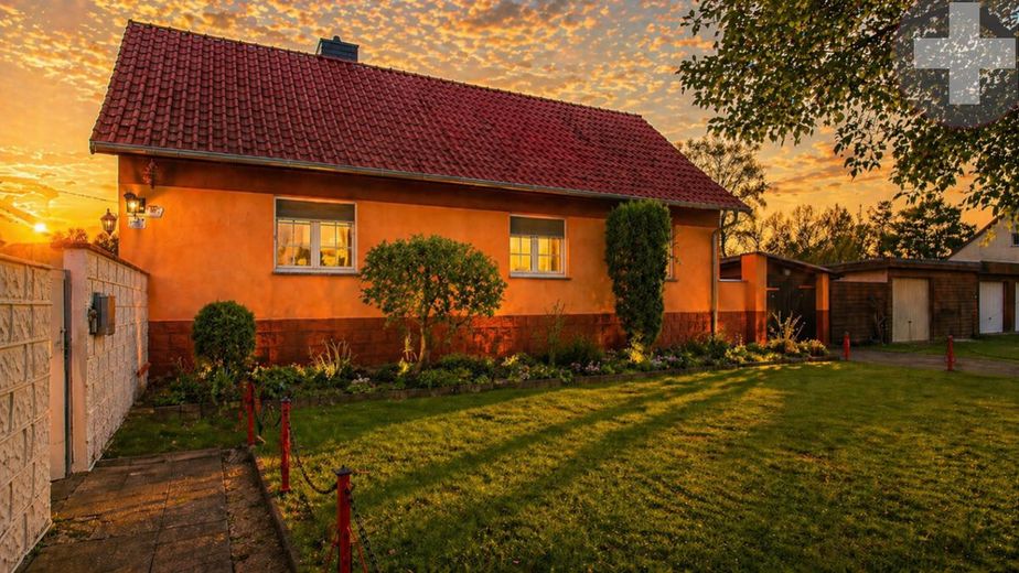 Haus mit geschütztem Innenhof &amp; vielseitigem Zusatzraum in Stülpe: RUHE. PRIVAT. MÖGLICHKEITEN. – Ankommen &amp; durchatmen - Ihr Zuhause mit besonderer Atmosphäre im Grünen
