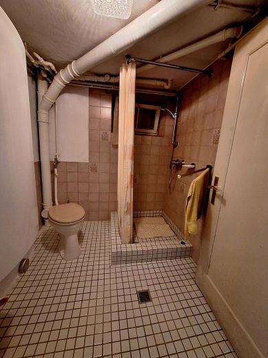 Dusche/WC im Keller
