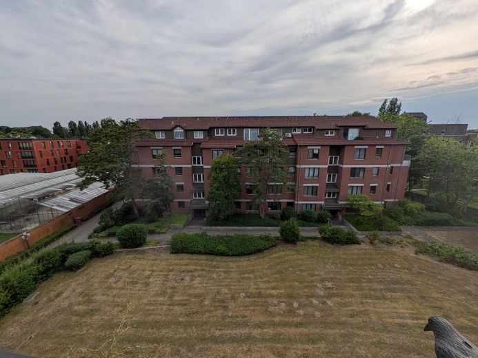 Helle 2 Zimmer Wohnung in der Südstadt nah am Maschsee - Tiefgarage, Aufzug, Balkon, Einbauküche – Blick vom Balkon II