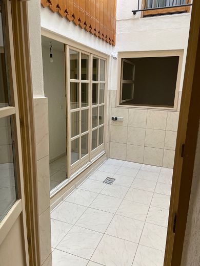 Sin comisión de particular: inmueble histórico de inversión con amortización por patrimonio (antiguo monasterio) – 3 viviendas + potencial de ampliación en Bamberg-Theuerstadt – Foto 12