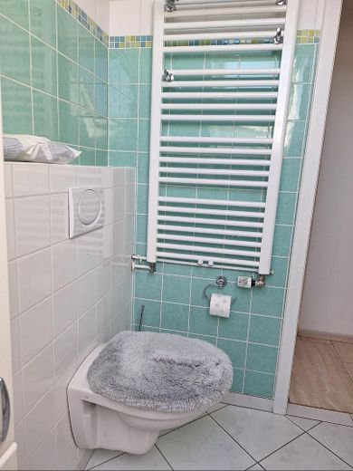 Großzügiges Einfamilienhaus in Alleinlage mit 3.250 qm Grundstück – Bad Obergeschoss_1