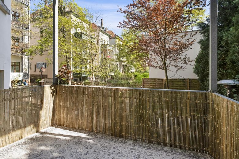 Elegante Altbauwohnung im Waldstraßenviertel - Erstbezug nach Sanierung - Provisionsfrei – Balkon