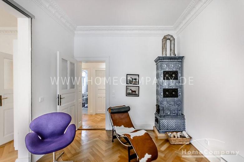 Schöne, hochwertige möblierte 4-Zimmer-Altbauwohnung mit Balkon in Schwabing – 1c41b3e2d68a5051ab3c0afd777bbf1f2cbbe475.jpg