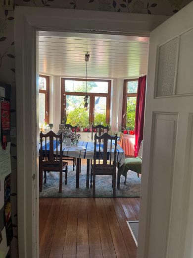 Vom Flur ins Esszimmer