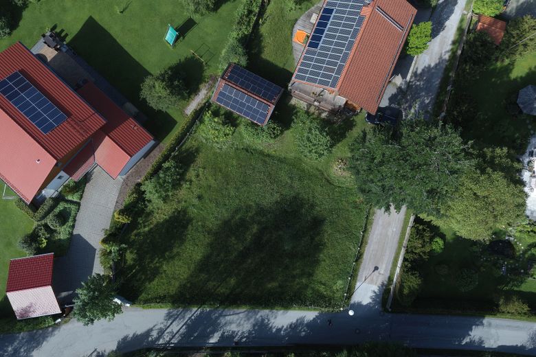 Baugrundstück - Baulücke - voll erschlossen – von oben