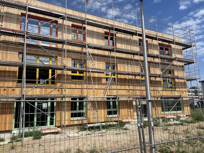 3-Zimmer-Eigentumswohnung in neuem Holzhaus: WohnGut-Erlangen – Fotoğraf 8