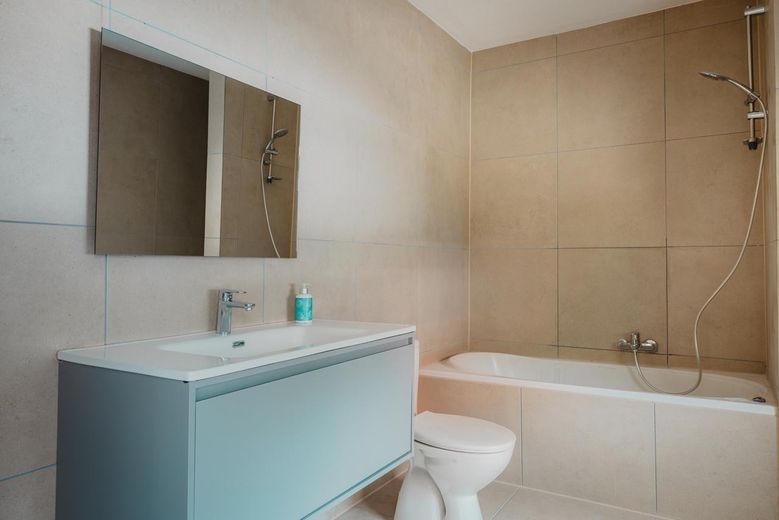 Erstbezug nach Sanierung: Wohnen mit Fachwerkcharme in Geesthacht – Badezimmer