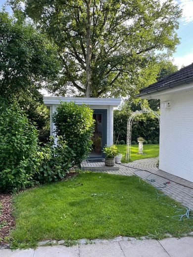 Freistehendes Sauna-Blockhaus