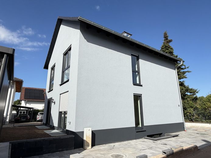 Primera ocupación exclusiva de obra nueva – Elegante vivienda dúplex de 3 habitaciones – Hausansicht 2