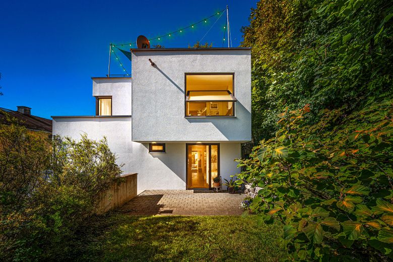 Villa esclusiva con vista sulle Alpi e sul lago, dotazioni di lusso e ampie terrazze – Ansicht von Norden