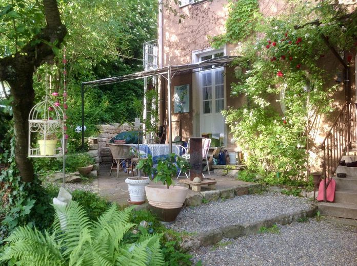 Terrasse und Gartenbereich