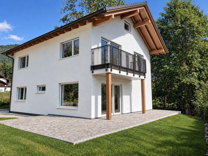 Exklusiver Neubau mit Seeblick – Modernes Wohnen in einmaliger Lage am Walchensee – Foto 1