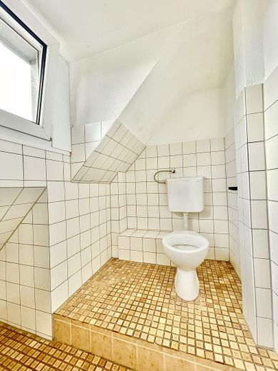 DG - Wohnung / Bad