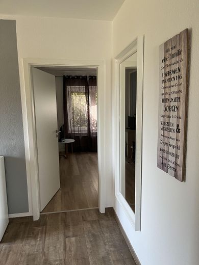 Einfamilienhaus Neerstedt (zentral) – Flur/Wohnzimmer