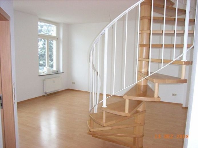 Amplio apartamento dúplex de 2 habitaciones con cocina equipada – Foto 1