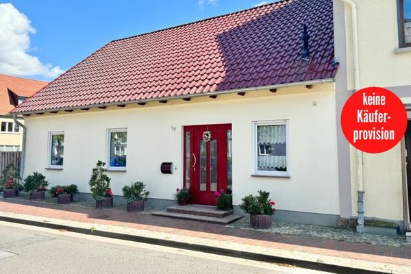 HORN IMMOBILIEN ++ Tolles Haus im Zentrum von Strasburg (Uckermark), ebenerdig und altersgerecht